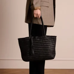 Manfield Zwarte leren gevlochten handtas^ Handtassen