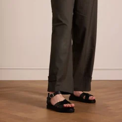 Manfield Zwarte leren sandalen met gekruiste banden^DAMES Sandalen