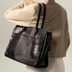 Manfield Zwarte leren shopper met crocoprint^ Shoppers