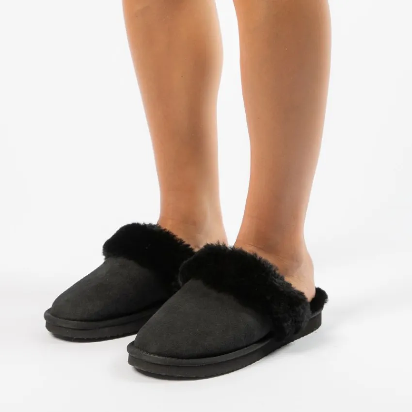 Zwarte pantoffels met wollen voering^DAMES Pantoffels