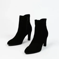 Manfield Zwarte suède enkellaarsjes met hak^DAMES Enkellaarsjes