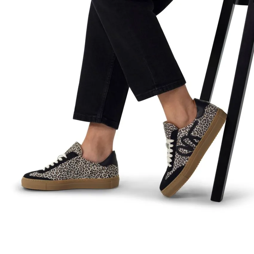 Manfield Zwarte suède leopard sneakers^DAMES Sneakers