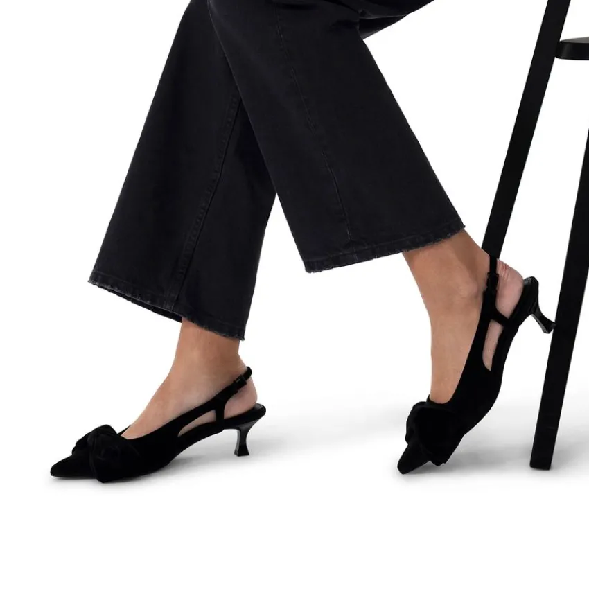 Manfield Zwarte velours slingbacks met strik^DAMES Pumps|Slingbacks