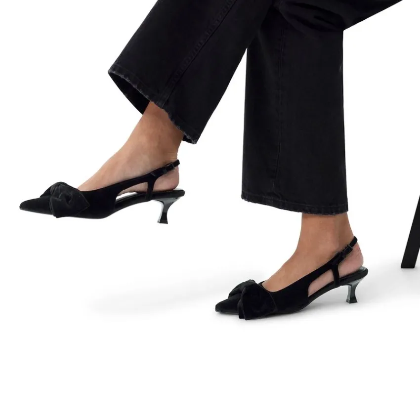 Manfield Zwarte velours slingbacks met strik^DAMES Pumps|Slingbacks